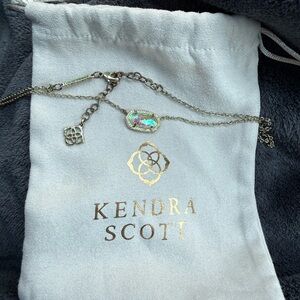 Kendra Scott Iridescent Oval Pendant Necklace in Gold